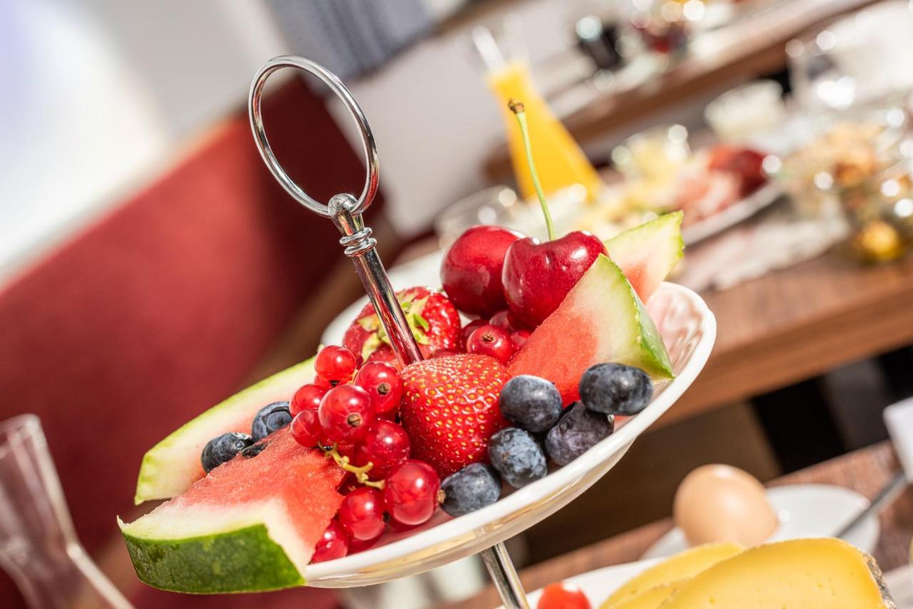 Ratskeller Lauda Hotel Bagian luar foto